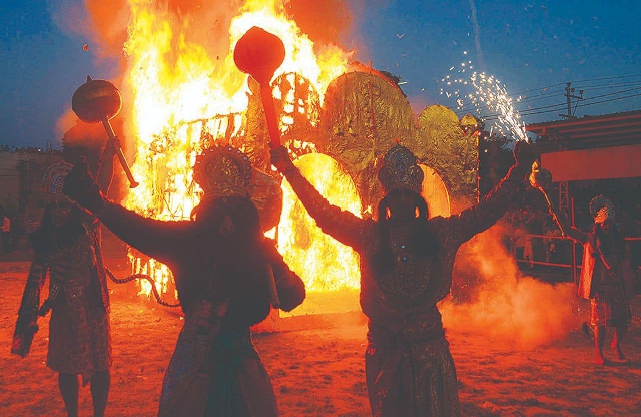 Devotion, spiritual zeal mark Vijayadashami celebrations across Jammu Devotion, spiritual zeal mark Vijayadashami celebrations across Jammu