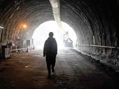 Sadhna tunnel awaits MoRTH nod; Singhpora-Vailoo project enters bidding