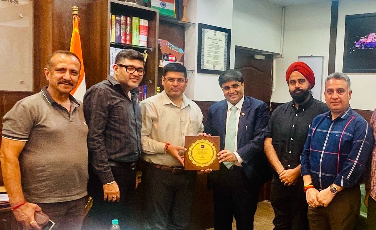 ICC Jammu delegation meets Div Com Vikas Kundal ICC Jammu delegation meets Div Com Vikas Kundal