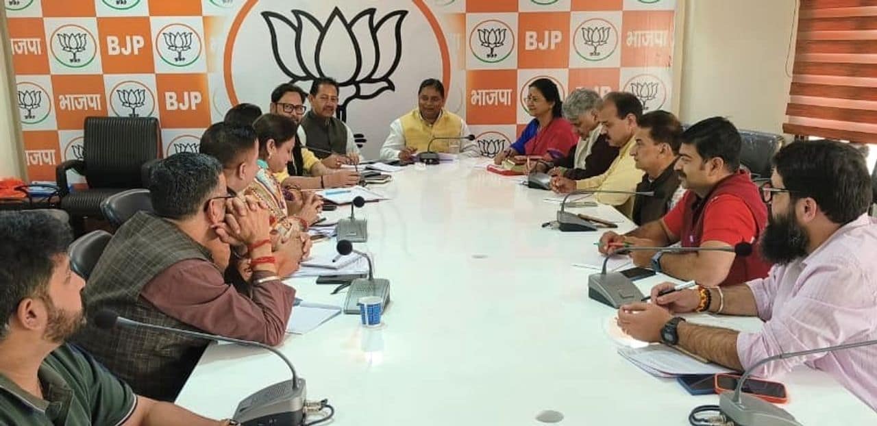 BJP to launch campaign to expose Congress: Sat Sharma BJP to launch campaign to expose Congress: Sat Sharma