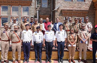 LG Saxena approves new white uniform for Ladakh Traffic Police