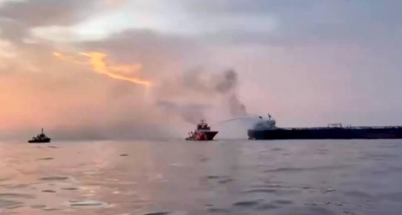 Romania says rescue mission underway after Black Sea ship fire; 1 dead, 3 missing Romania says rescue mission underway after Black Sea ship fire; 1 dead, 3 missing