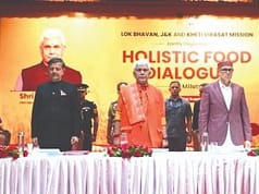 J&K can lead in strengthening farmers, empowering women, youth: LG