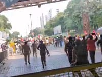 Stone pelting at police personnel near Akashwani Bhawan; two police personnel injured