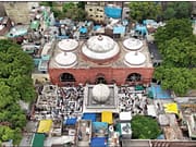 Delhi: A Night Between Nizamuddin and Nizamuddin’s Opposites