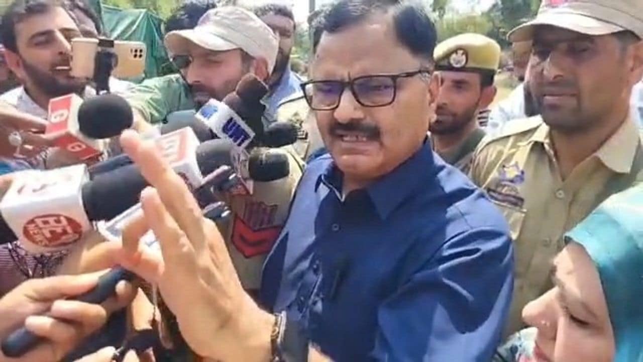 Javed Rana reviews Wildlife Deptt's functioning, development initiatives Javed Rana reviews Wildlife Deptt's functioning, development initiatives