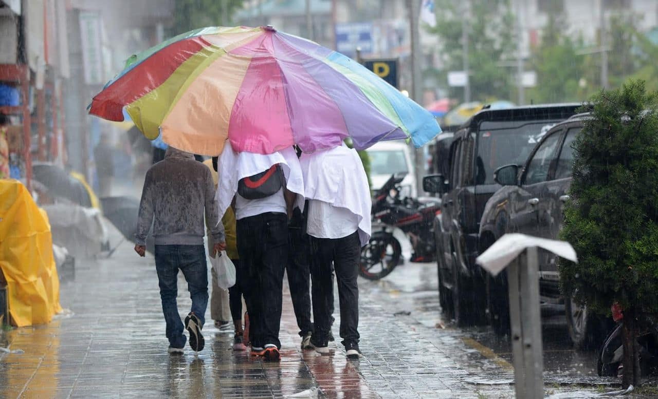 Jammu Division records heavy rainfall; MeT predicts more showers from Aug 11 1 rainfall srinagar 2026 05 04 23 14 06