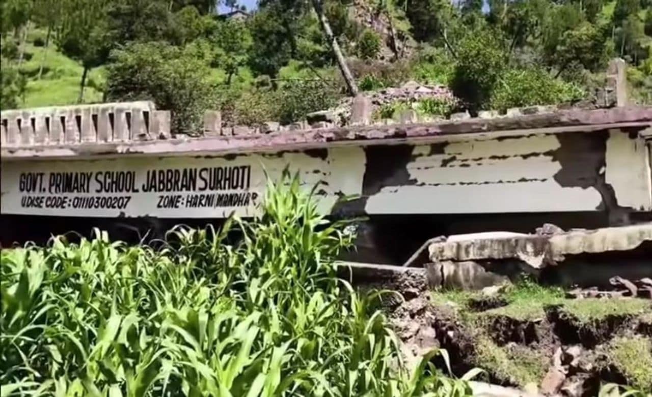 School, several houses damaged after landslide hits Mendhar in J&K's Mendhar School, several houses damaged after landslide hits Mendhar in J&K's Mendhar