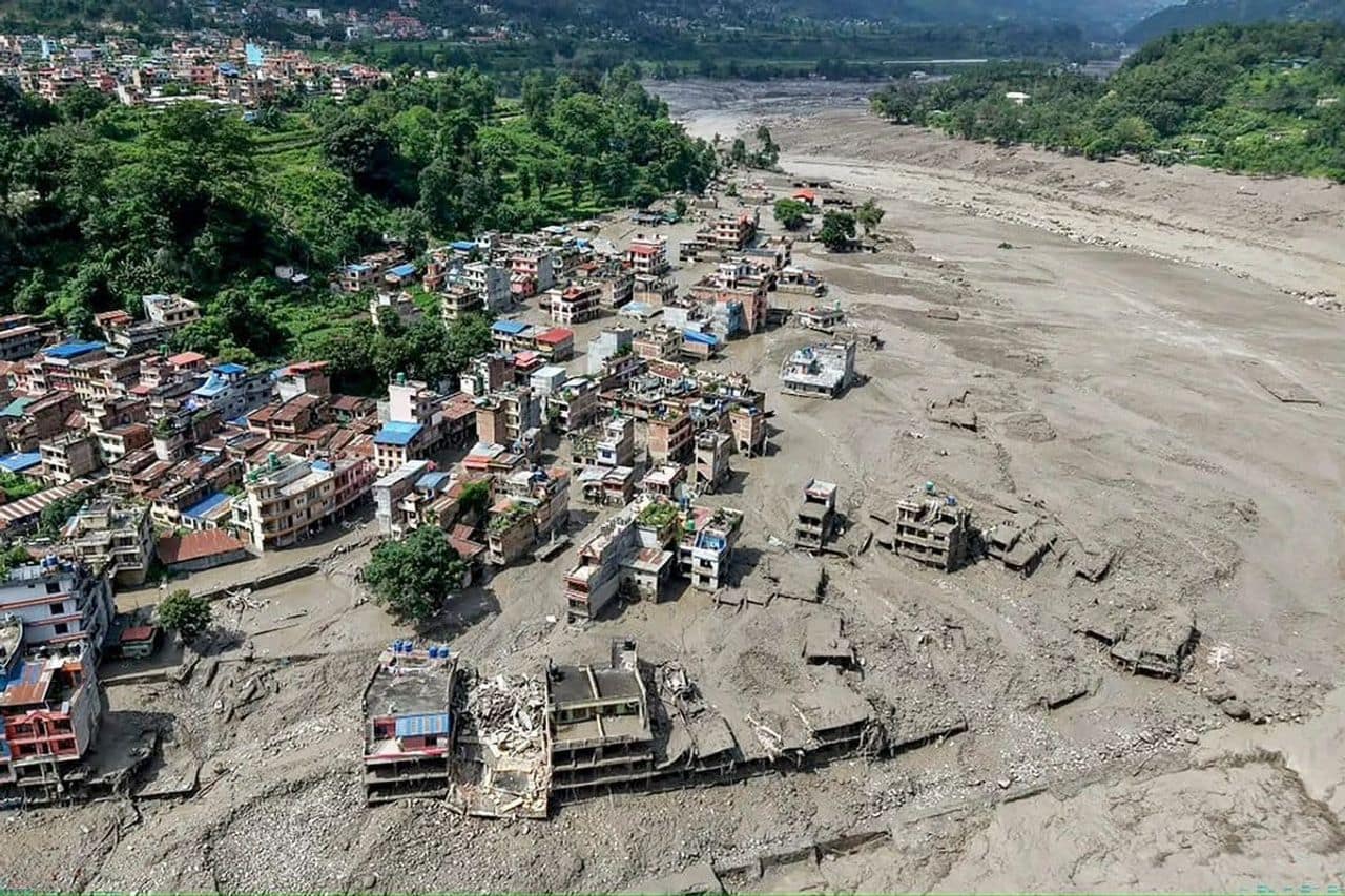Nepal floods: 6 bodies recovered from Upper Trishuli-1 tunnel; over 6,100 people still missing Nepal floods: 6 bodies recovered from Upper Trishuli-1 tunnel; over 6,100 people still missing