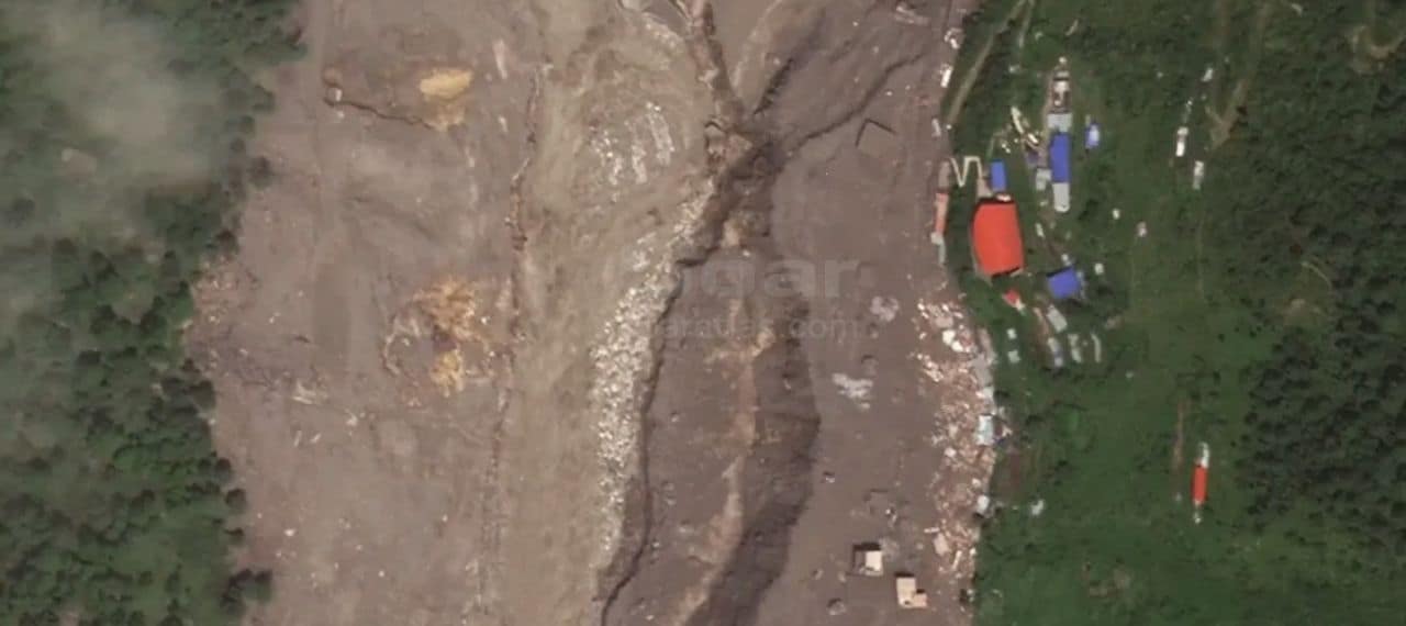Scientists find clues in satellite imagery to the cause of catastrophic floods in Nepal and Tibet Scientists find clues in satellite imagery to the cause of catastrophic floods in Nepal and Tibet