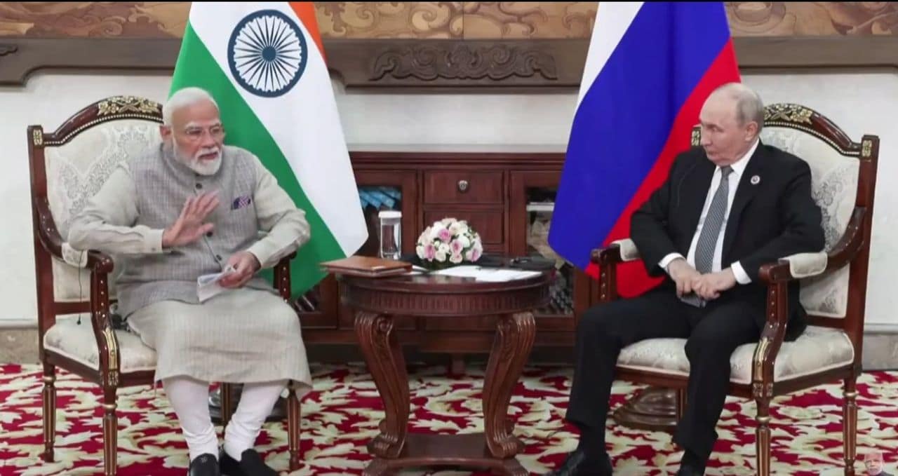 Move from 'endless war towards end of war': PM Modi tells Russian President Putin Move from 'endless war towards end of war': PM Modi tells Russian President Putin